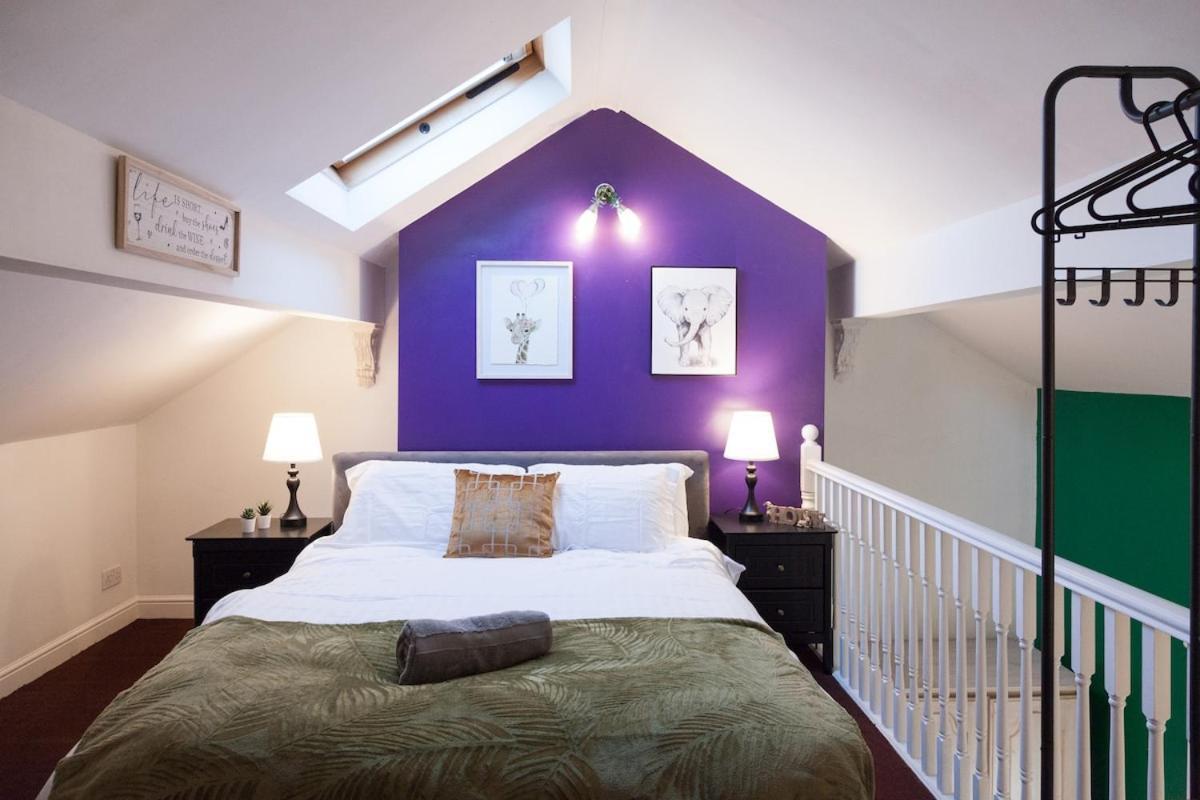 Victorian Elegance At Kingscliffe, Sleeps 17 Villa แมนเชสเตอร์ ภายนอก รูปภาพ